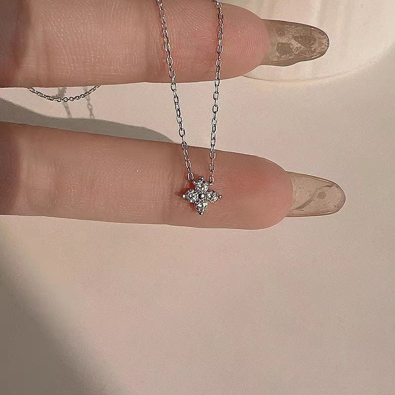 925 Sterling Silver Clover Necklace with Diamond Four-Leaf Clover