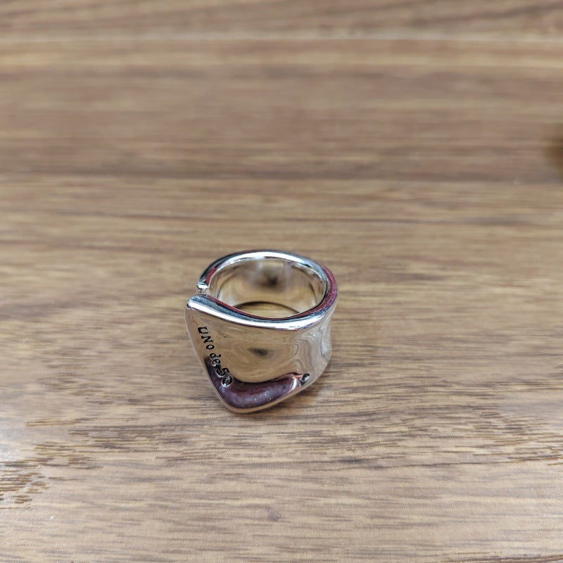 UNOde50 Minimalist Wide Band Open Ring