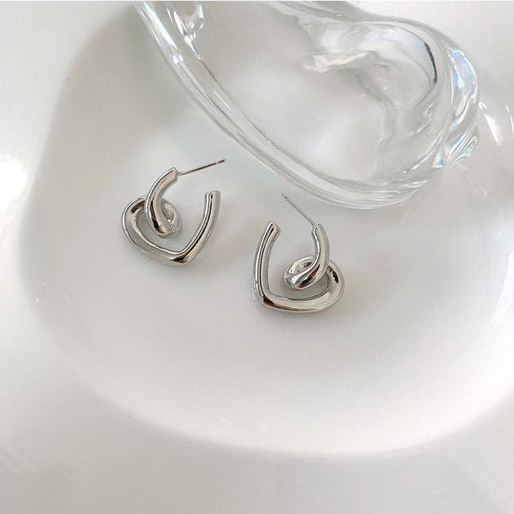 s925 sterling silver rotating heart earrings
