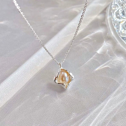 Freshwater Pearl Clover Frame Pendant Necklace - Silver