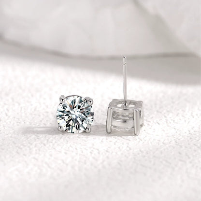 S925 silver four-prong moissanite stud earrings Simple Commute