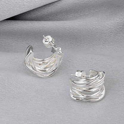 Vintage-Chic C-Shaped Wide-Rimmed Rattan & Metal Stud Earrings