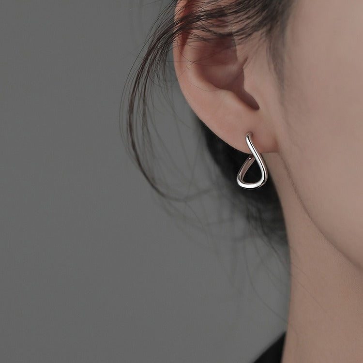 Women's Silver Hoop Earrings in 925 Sterling Silver