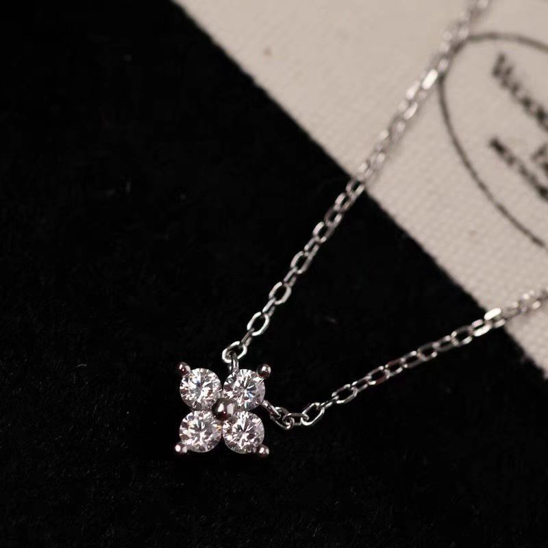 925 Sterling Silver Clover Necklace with Diamond Four-Leaf Clover